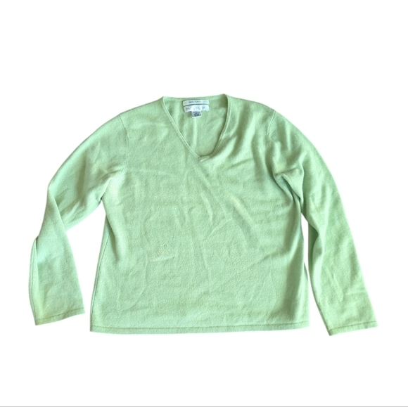 Green cashmere V-Neck Sweater  sz L - Picture 5 of 6